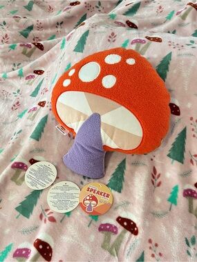 iScream Urban Outfitters Mushroom Bluetooth Speaker Pillow